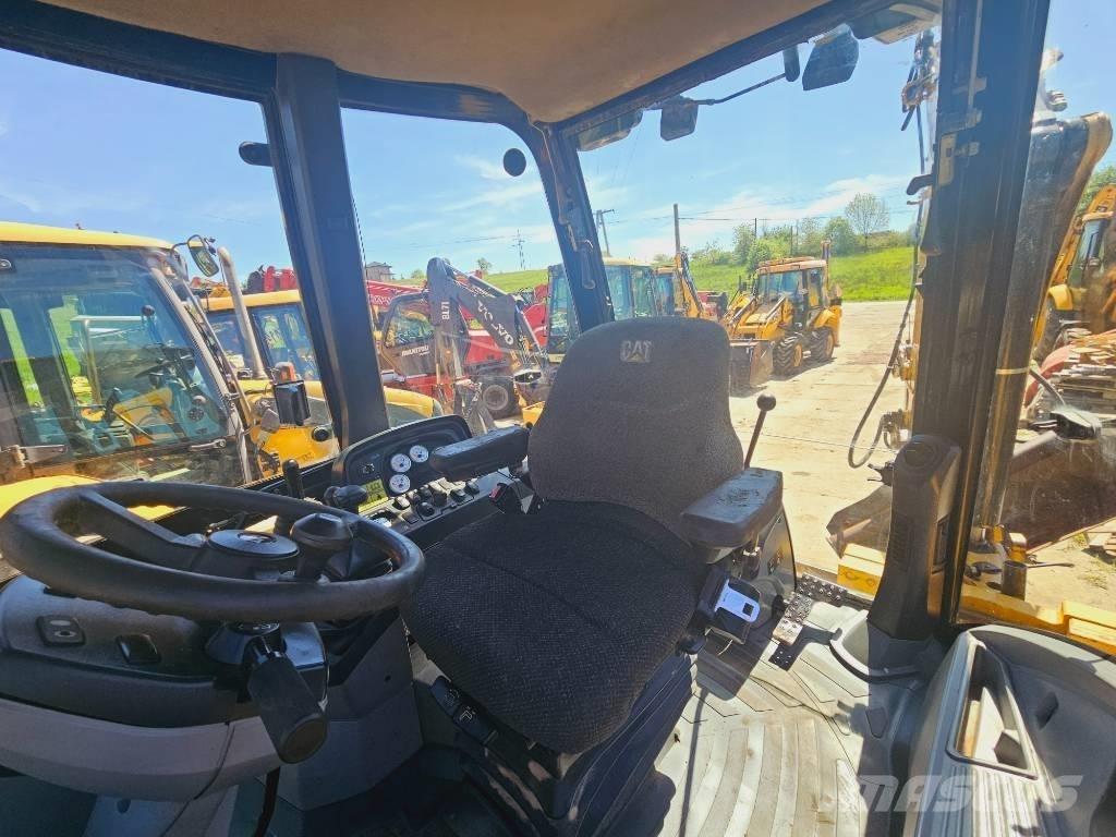 CAT 428 E Экскаваторы-погрузчики