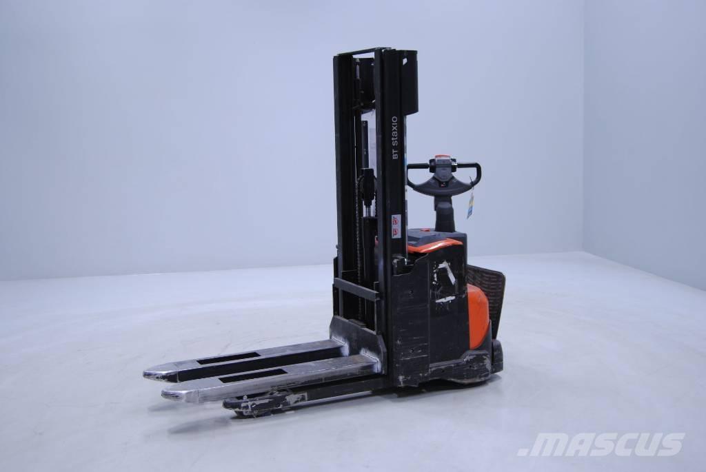 Toyota SWE140L Ручные штабелёры с электроподъёмом