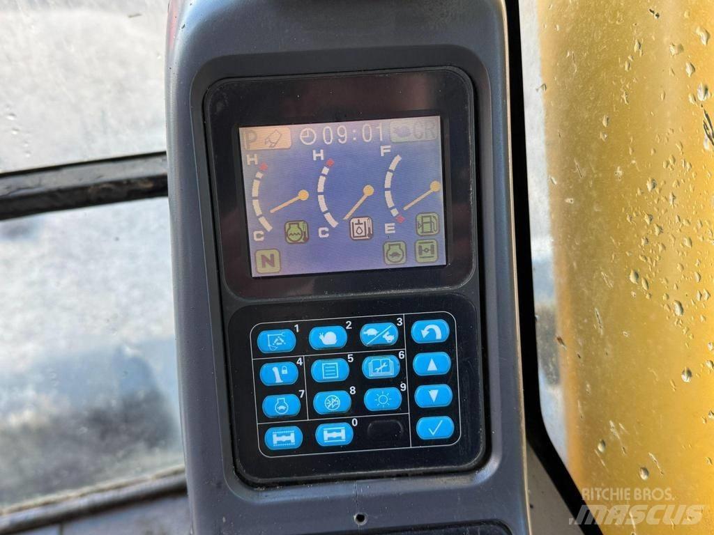 Komatsu PW 160-7 Колёсные экскаваторы