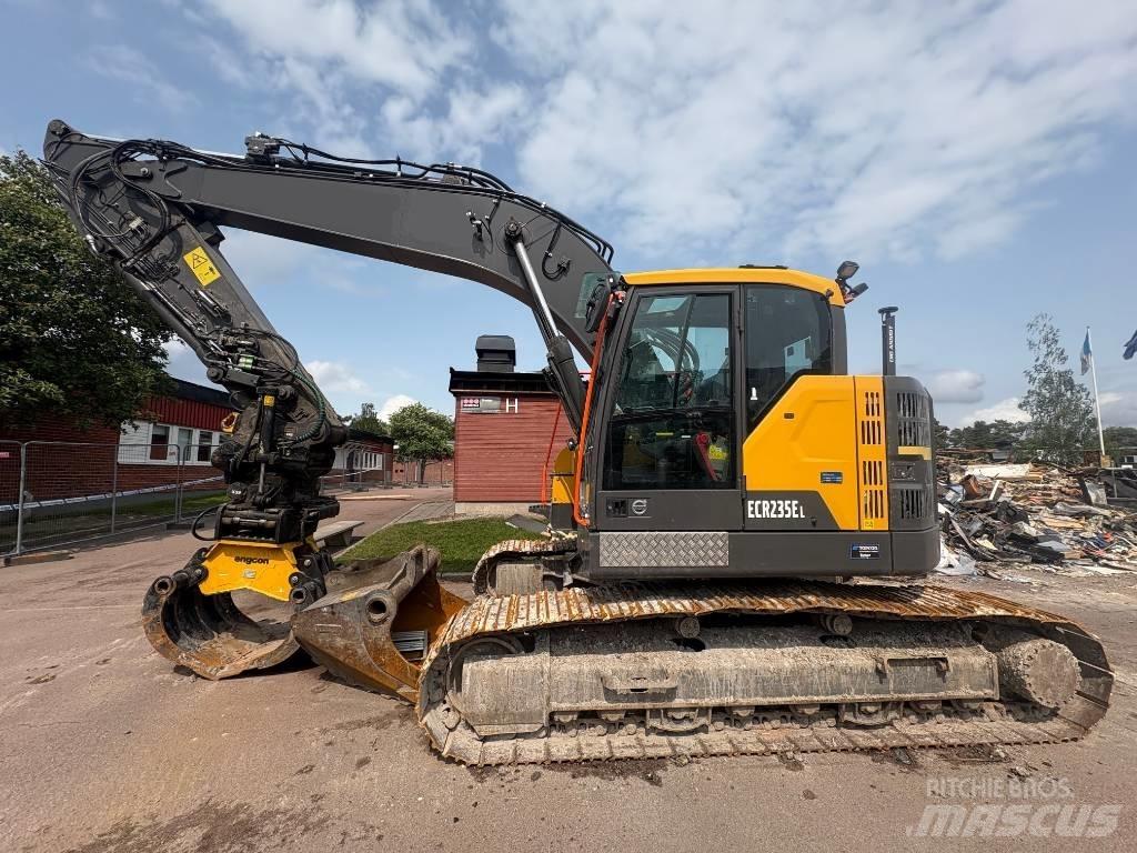 Volvo ECR 235 EL Гусеничные экскаваторы