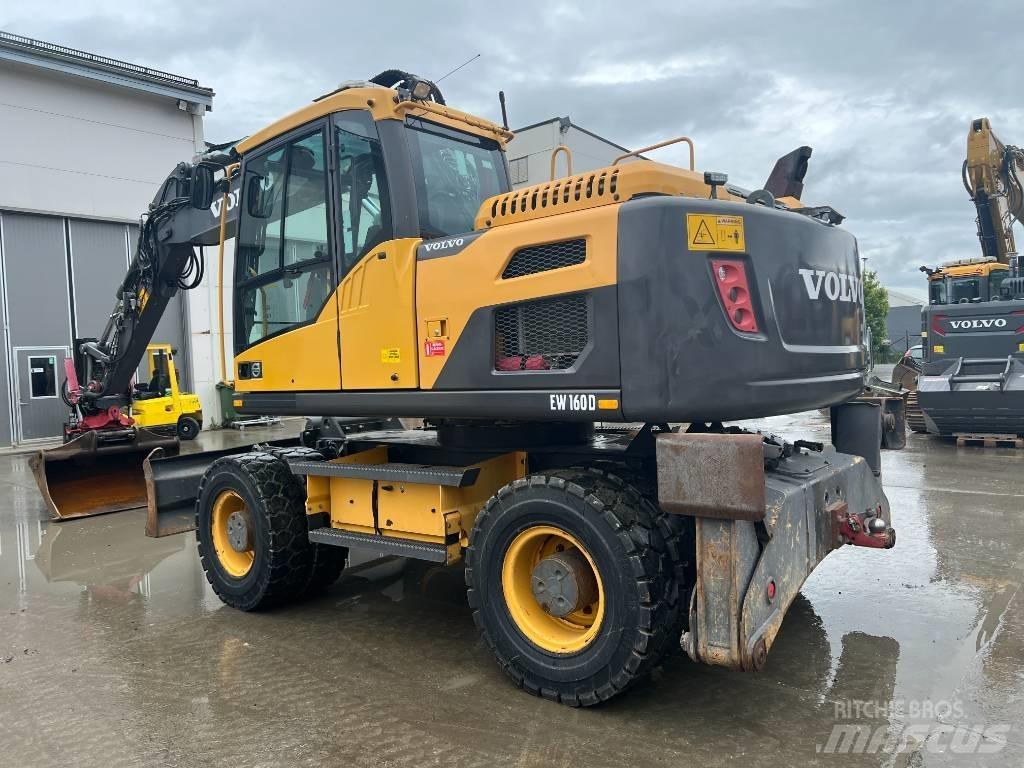 Volvo EW160D Колёсные экскаваторы