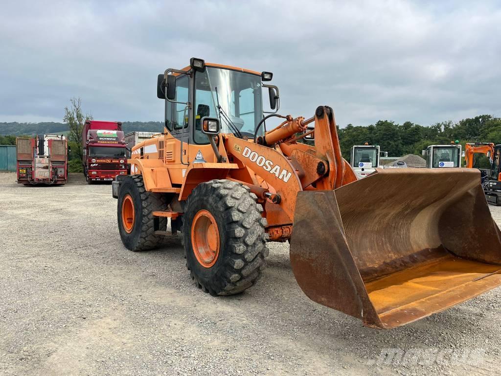 Doosan DL 200 Фронтальные погрузчики