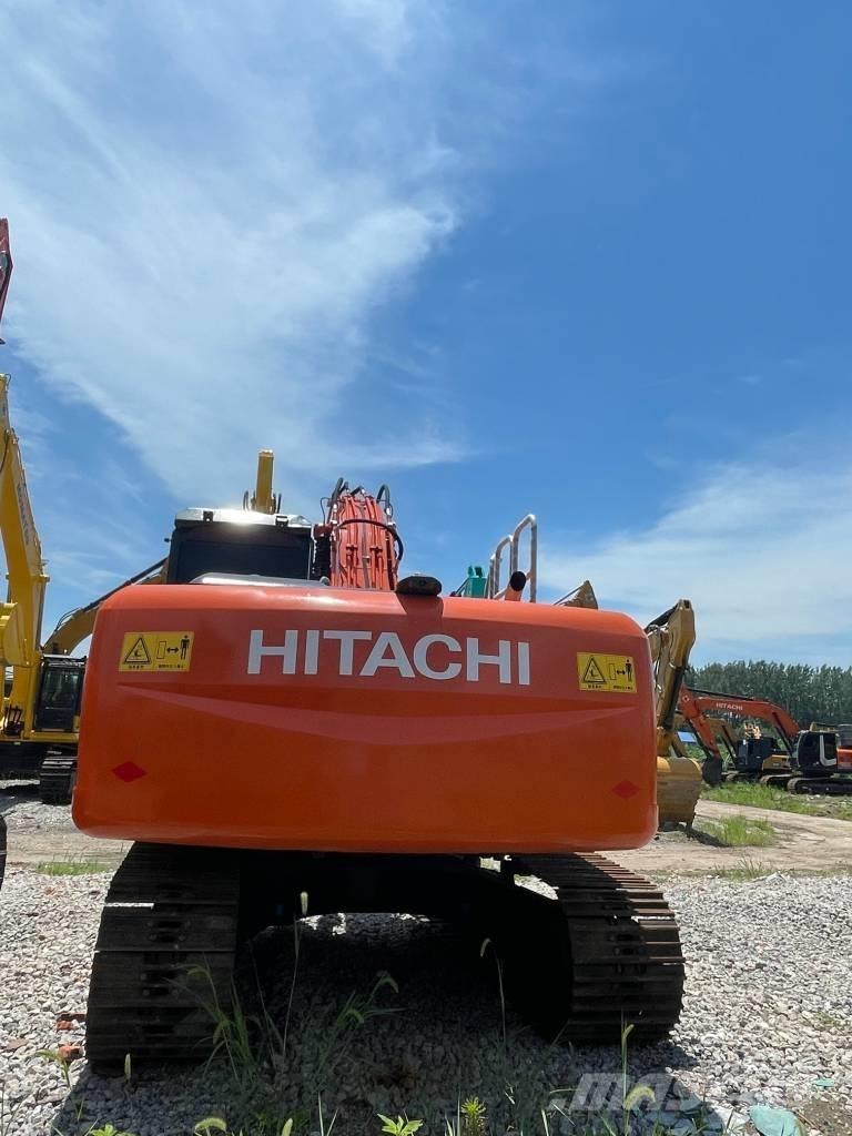 Hitachi ZX200 Гусеничные экскаваторы