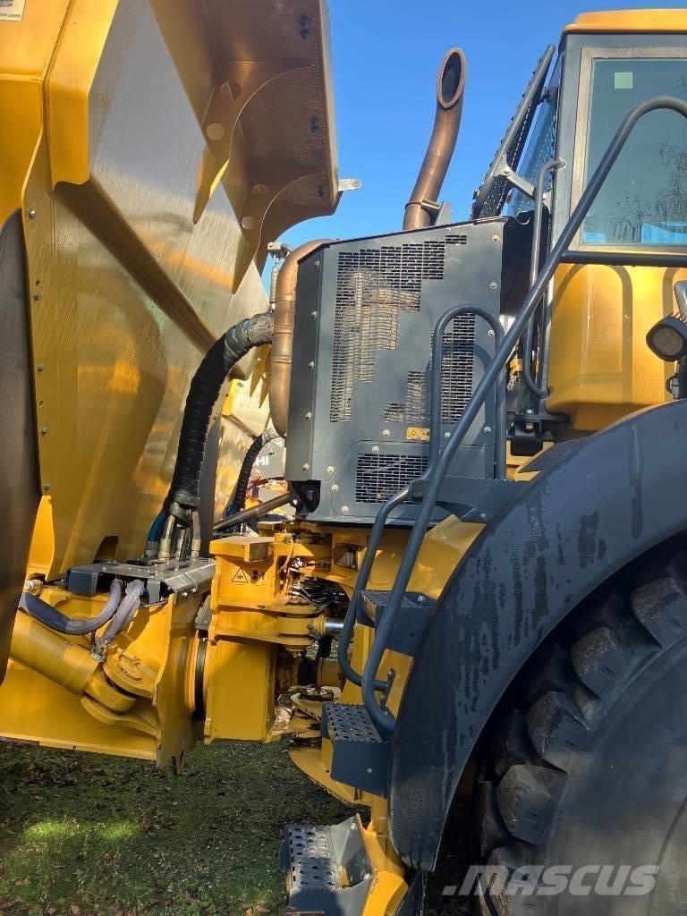 Bell B45E 6x6 Шарнирно-сочленённые самосвалы