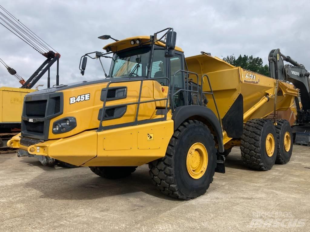 Bell B45E 6x6 Шарнирно-сочленённые самосвалы