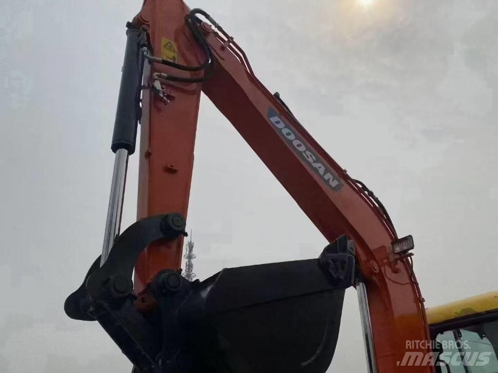 Doosan DX 60 Гусеничные экскаваторы
