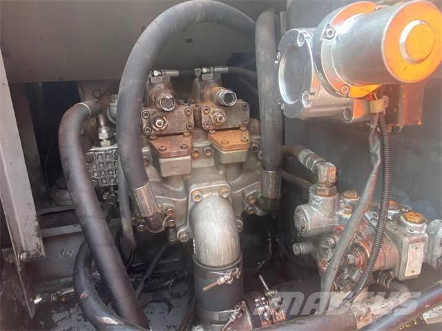 Hitachi EX120 Гусеничные экскаваторы
