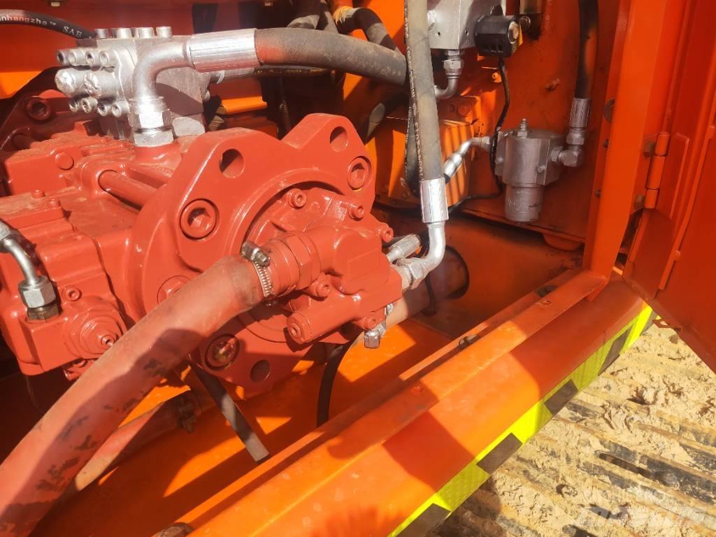 Doosan DH220LC-7 Гусеничные экскаваторы
