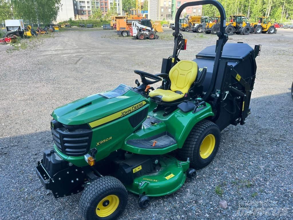 John Deere X950R Самоходные газонокосилки