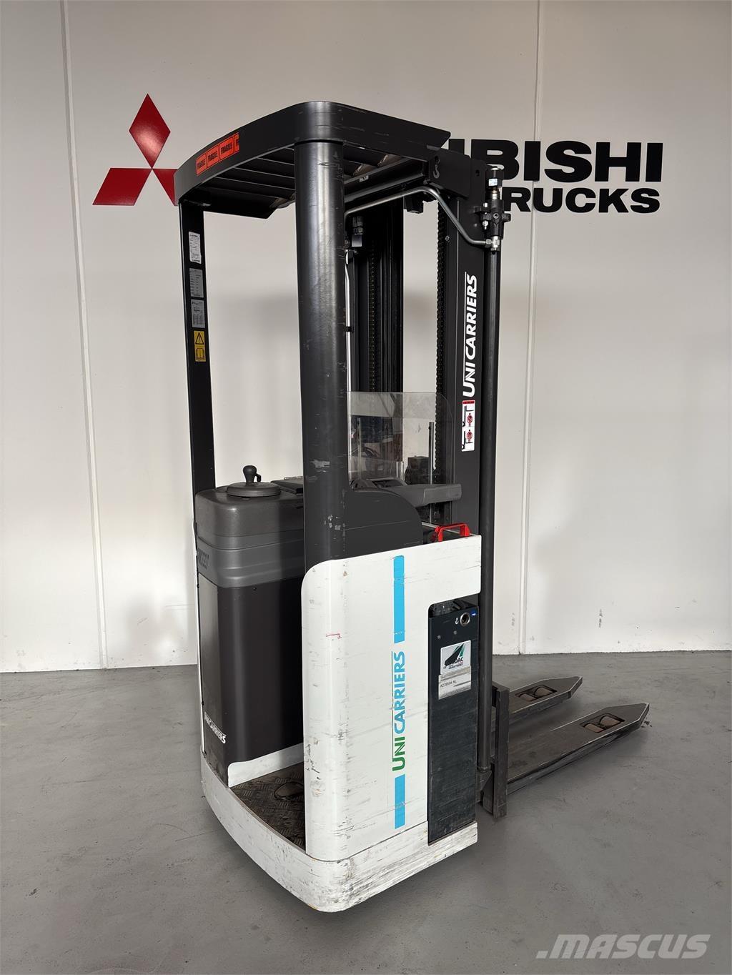 Atlet A160 Самоходные электроштабелёры