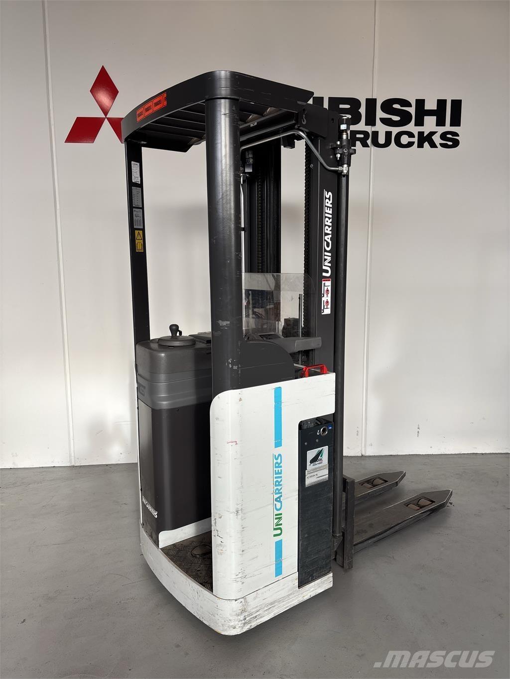 Atlet A160 Самоходные электроштабелёры