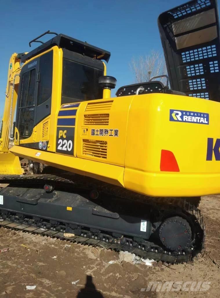 Komatsu PC 220-8 Гусеничные экскаваторы