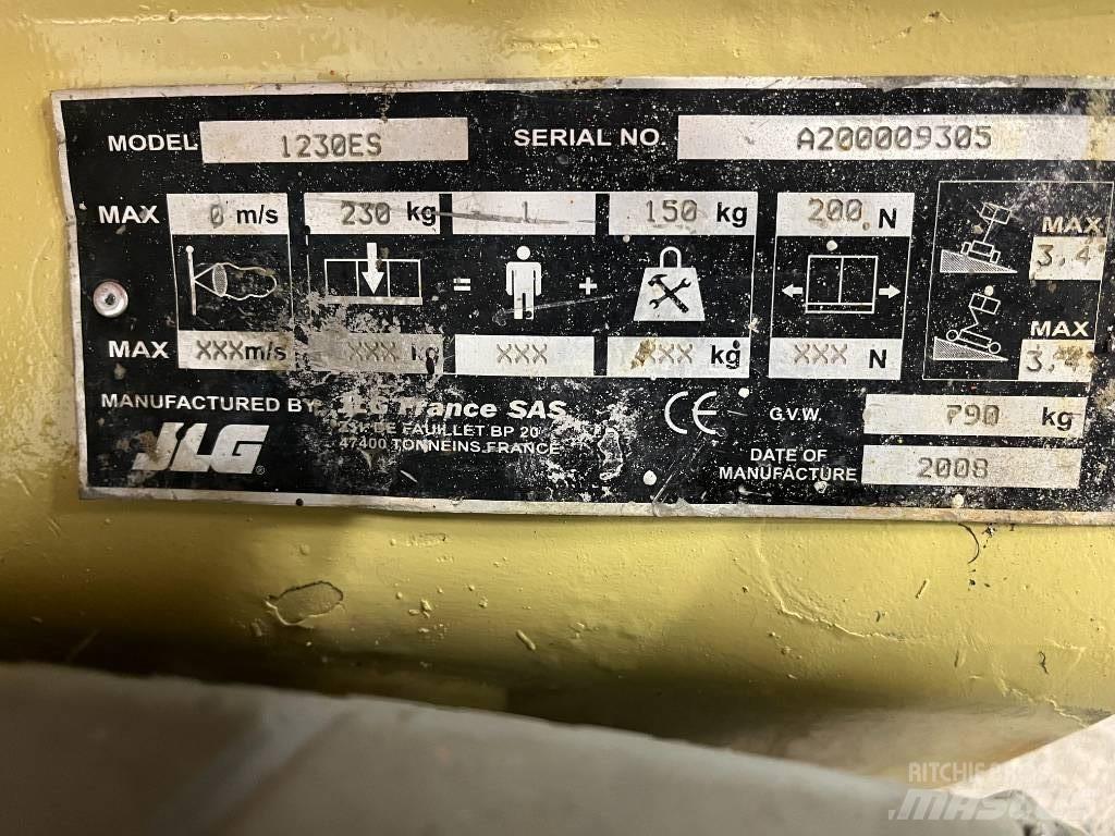 JLG 1230 ES Ножничные подъемники