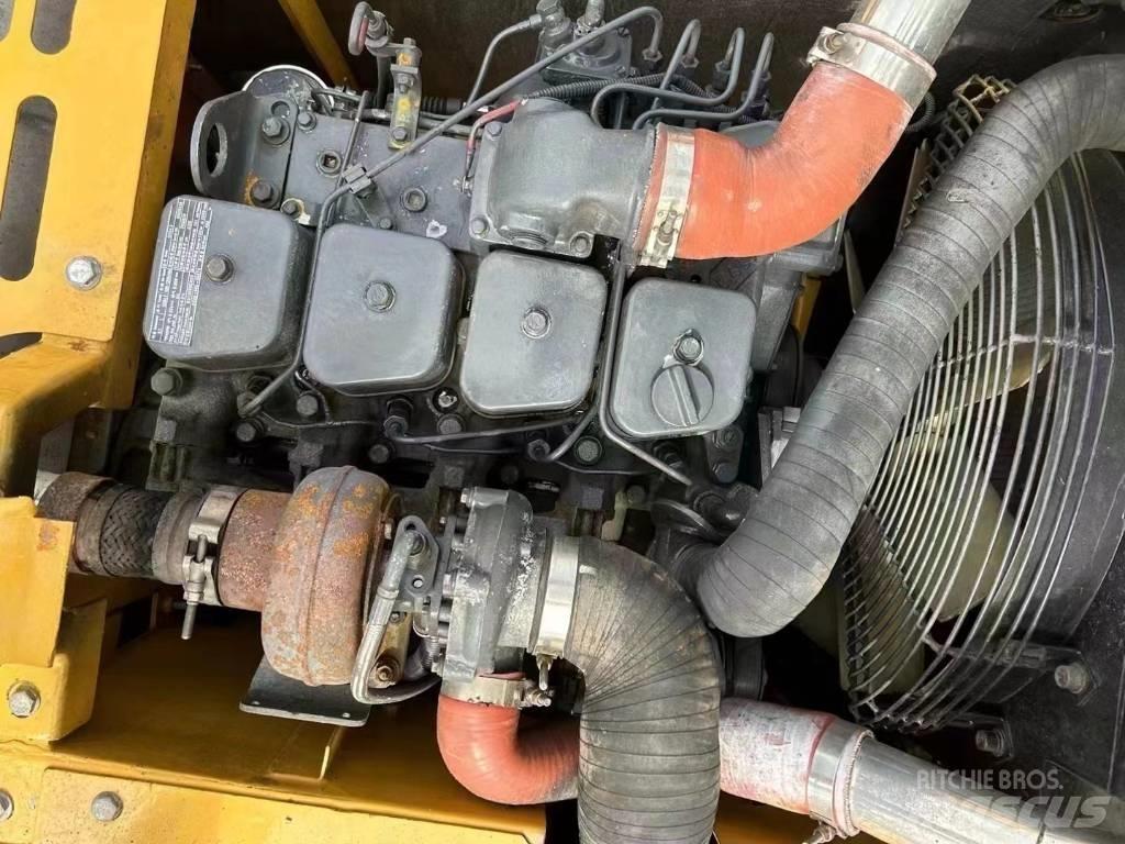XCMG XE 150 D Малые экскаваторы 7т-12т