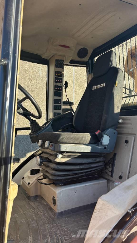 Hydrema 912 ES Шарнирно-сочленённые самосвалы