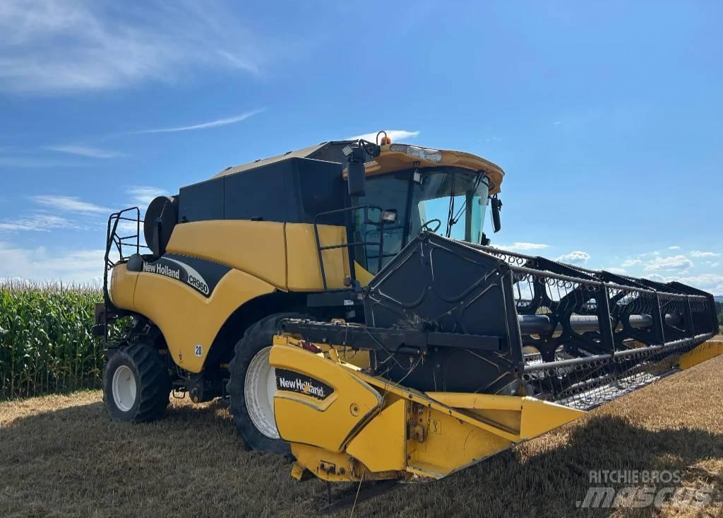 New Holland CR 960 Зерноуборочные комбайны