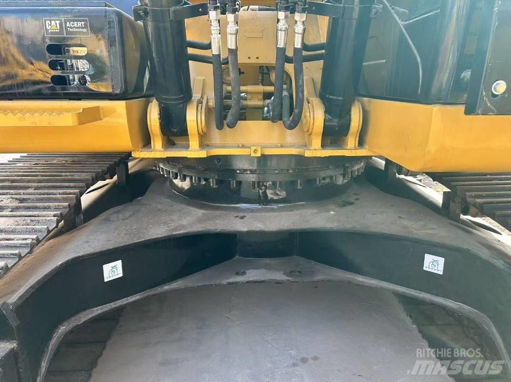 CAT 320 D2 Гусеничные экскаваторы