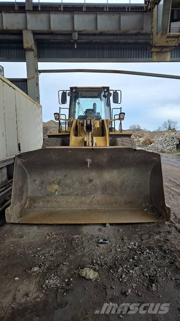 CAT 962 G Фронтальные погрузчики