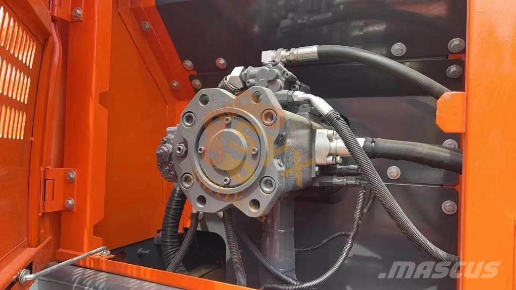 Doosan DX 225 LC Гусеничные экскаваторы