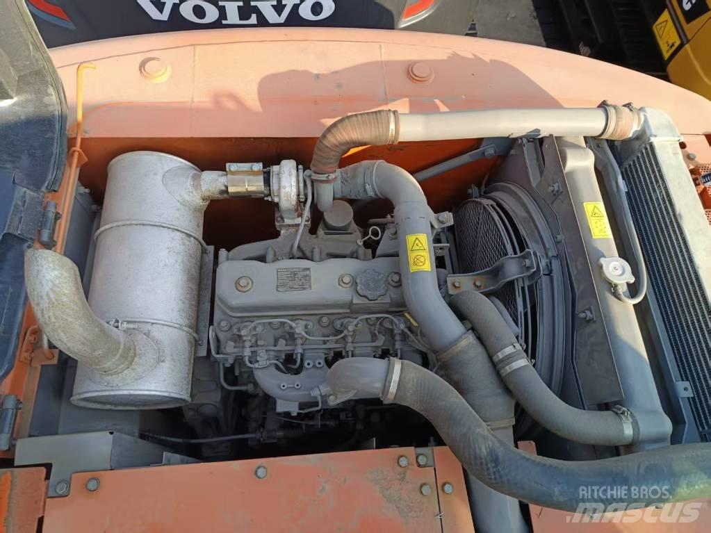 Hitachi ZX160 Гусеничные экскаваторы