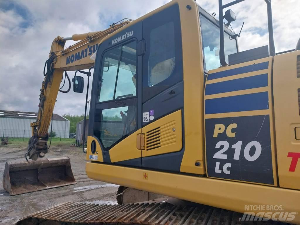 Komatsu PC210LC-10 Гусеничные экскаваторы