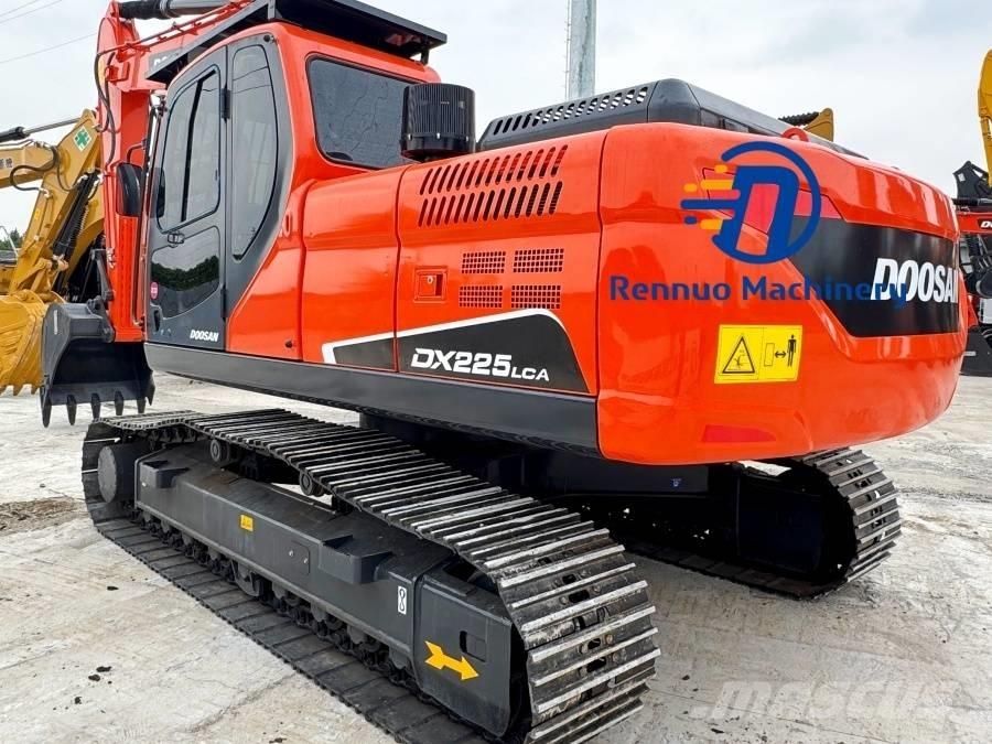 Doosan DX 225 LCA Гусеничные экскаваторы