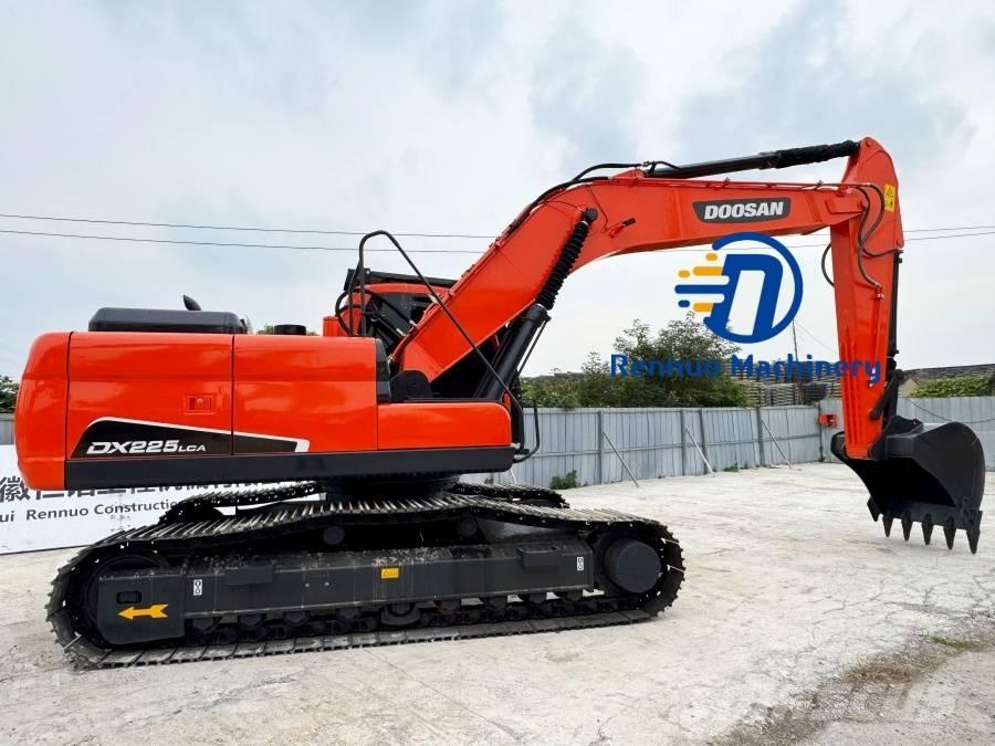 Doosan DX 225 LCA Гусеничные экскаваторы