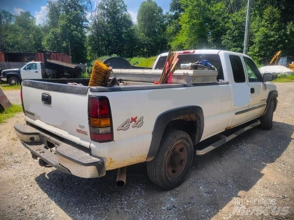 GMC 2500 HD Бортовые фургоны