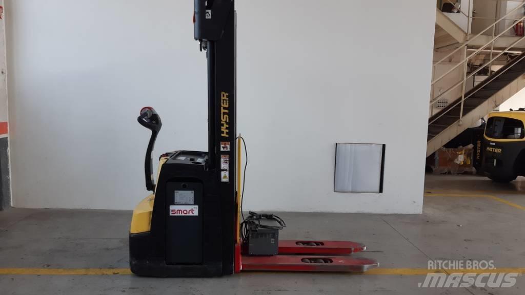 Hyster S1.6 Ручные штабелёры с электроподъёмом