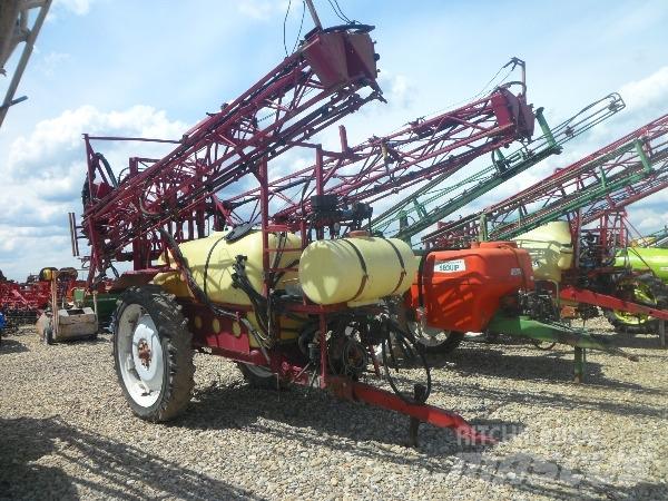 Hardi 2500 Самоходные опрыскиватели