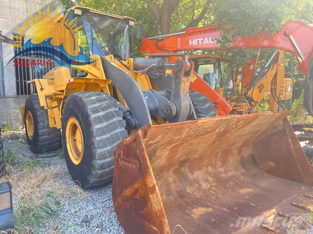 Volvo L 120 Фронтальные погрузчики