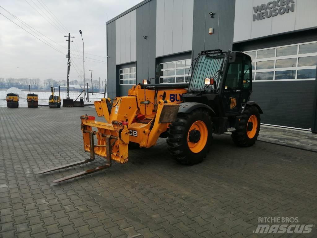JCB 535-125 Телескопические фронтальные погрузчики