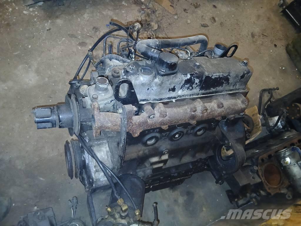 Yanmar 4TNE82 Двигатели