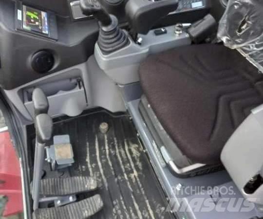 Takeuchi TB 240 DPF Мини-экскаваторы