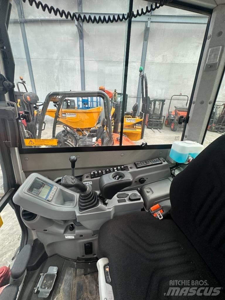 Takeuchi TB 325 R Мини-экскаваторы