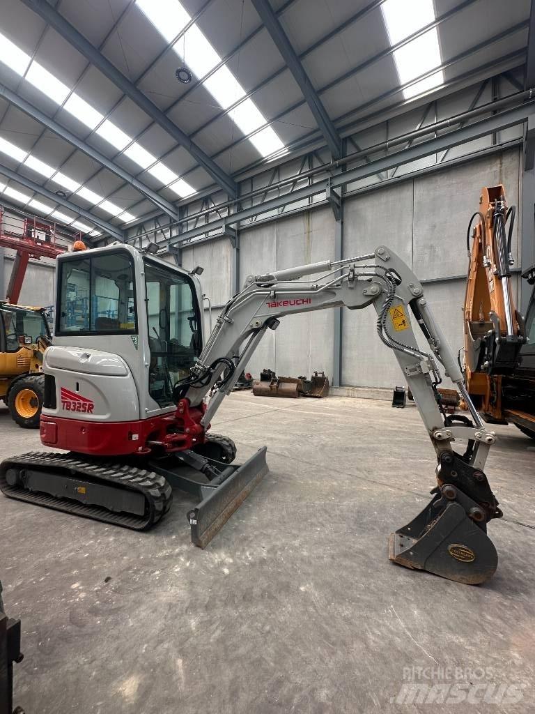 Takeuchi TB 325 R Мини-экскаваторы