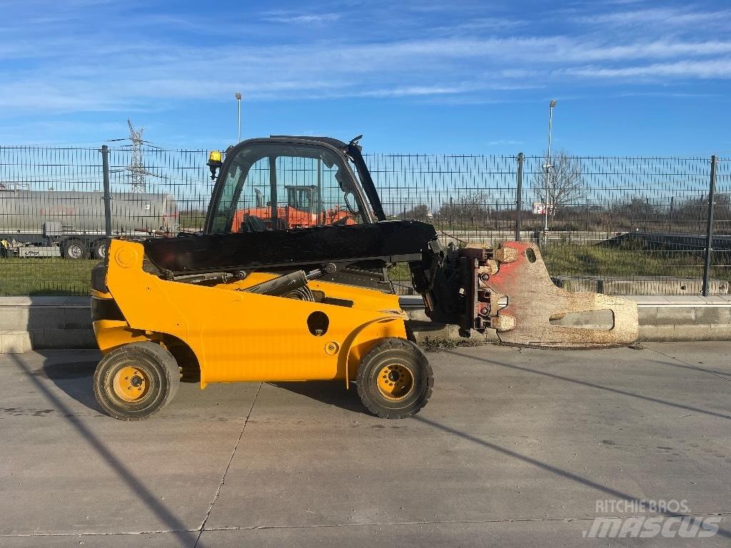 JCB TLT 35 D / 4x4 Телескопические погрузчики