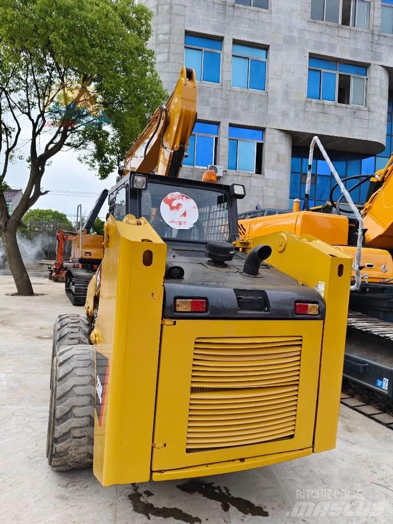 CAT 226 C Мини-погрузчики