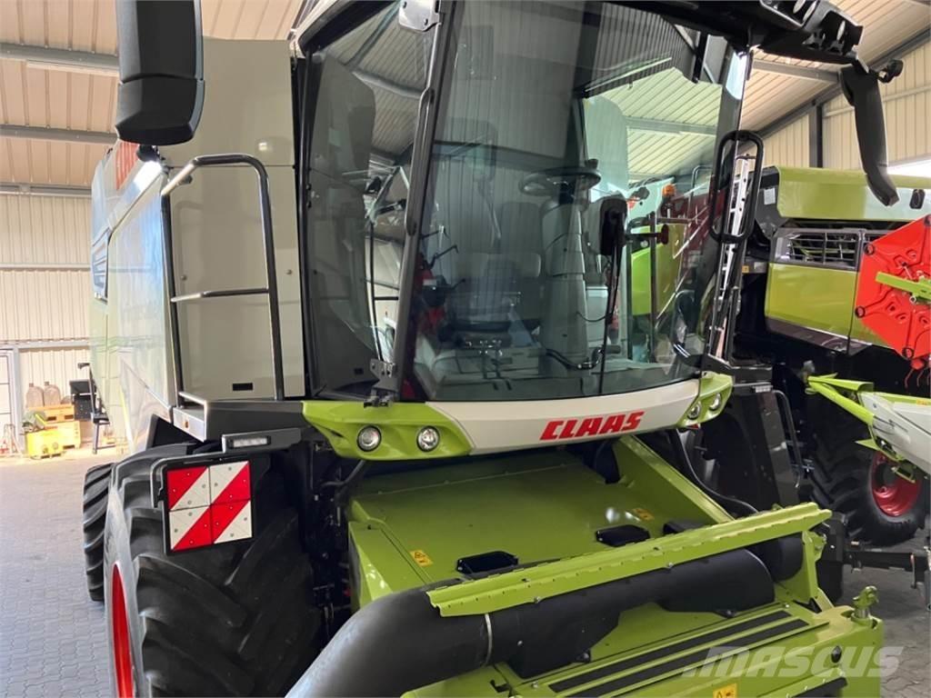 CLAAS TRION 730 Зерноуборочные комбайны