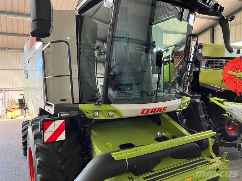 CLAAS TRION 730 Зерноуборочные комбайны
