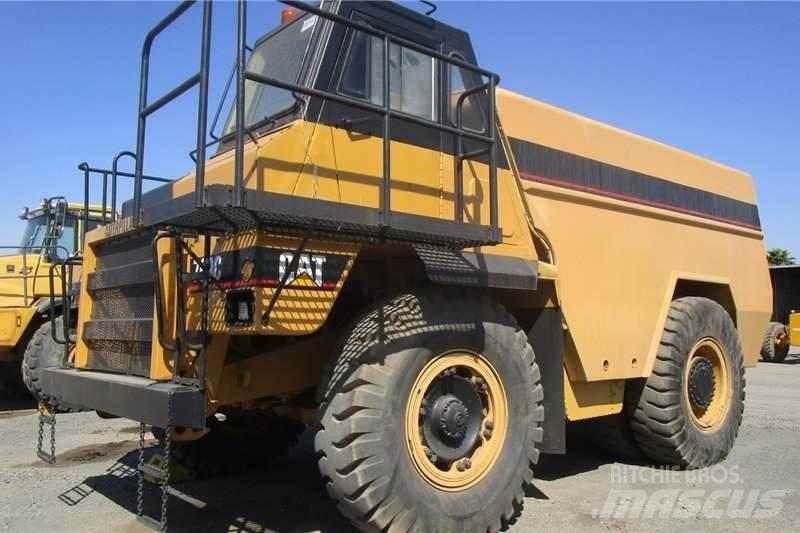 CAT 769C Грузовики-цистерны