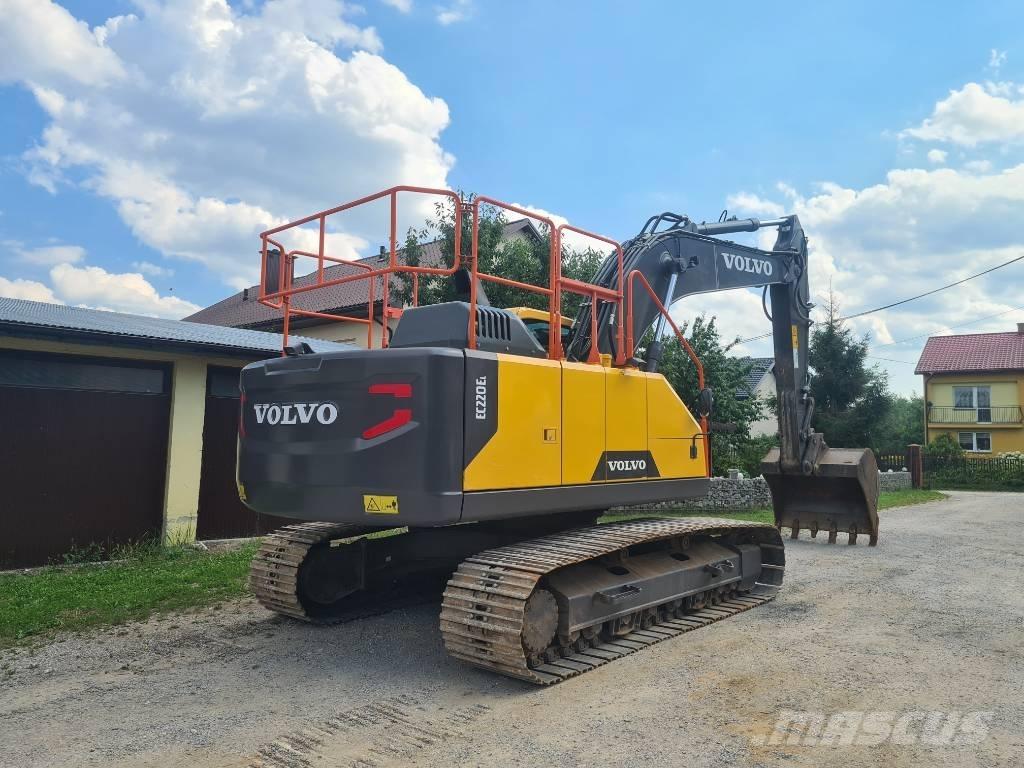 Volvo EC 220 E Гусеничные экскаваторы