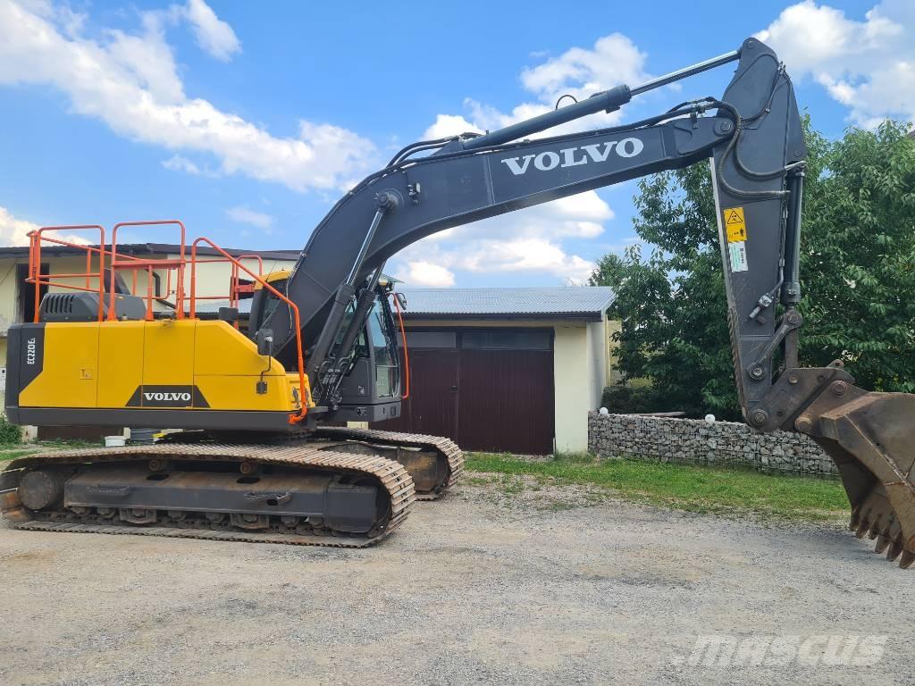 Volvo EC 220 E Гусеничные экскаваторы