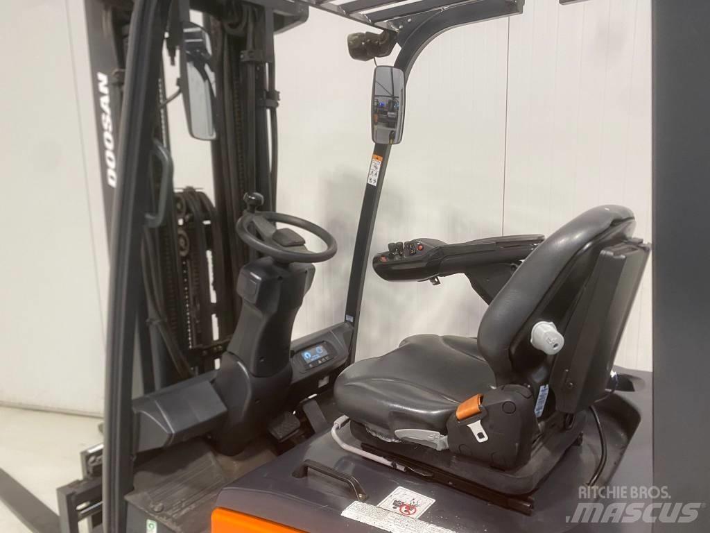 Doosan B18X-7 Электропогрузчики