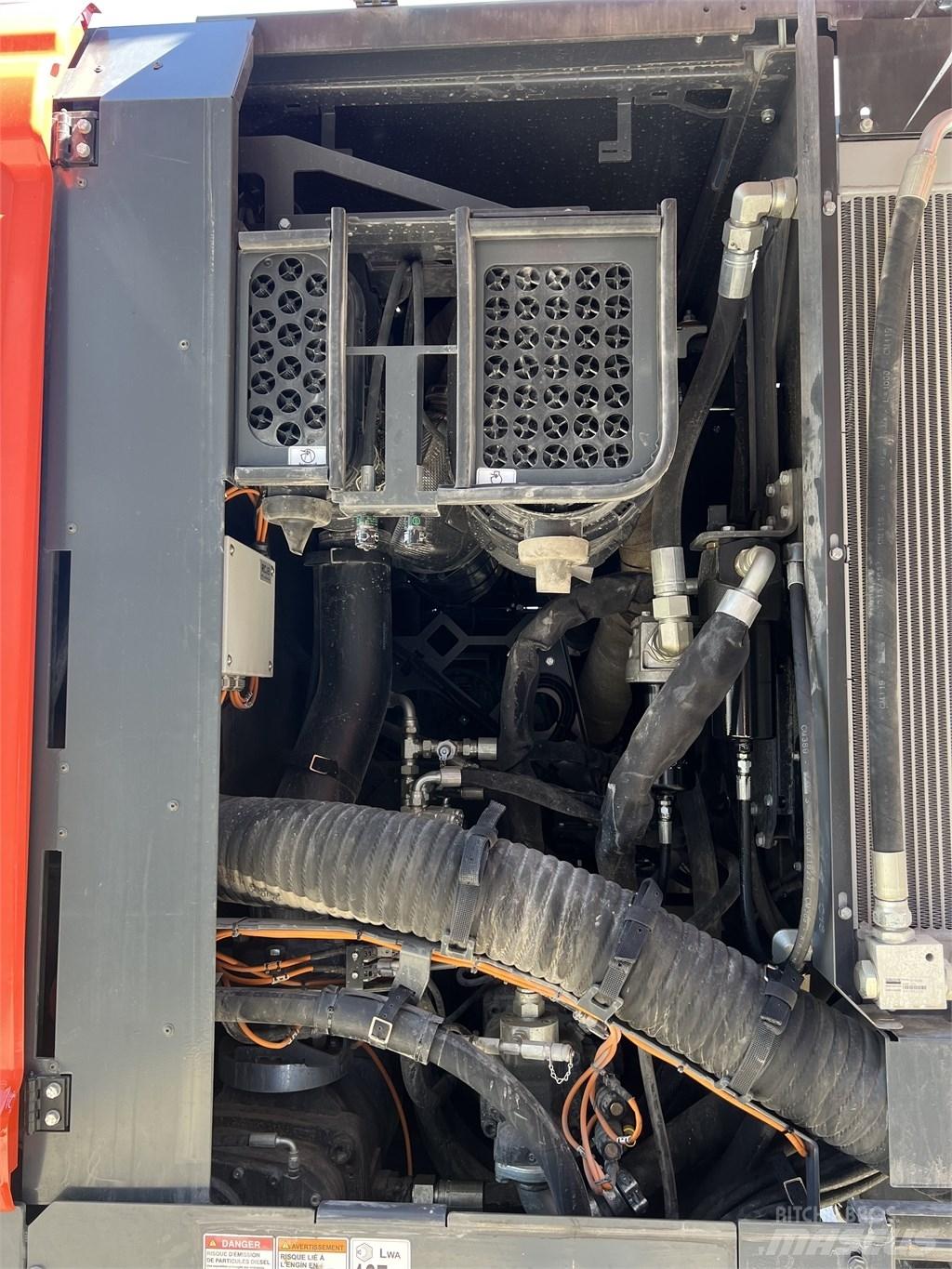 Sandvik dx910i Буровые вышки
