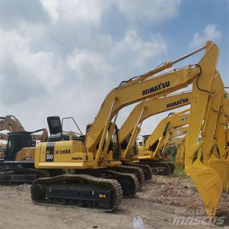 Komatsu PC 300 Гусеничные экскаваторы