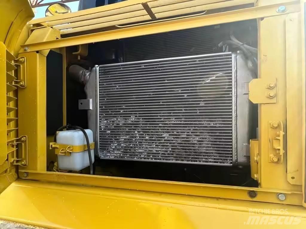 Komatsu PC 300 Гусеничные экскаваторы