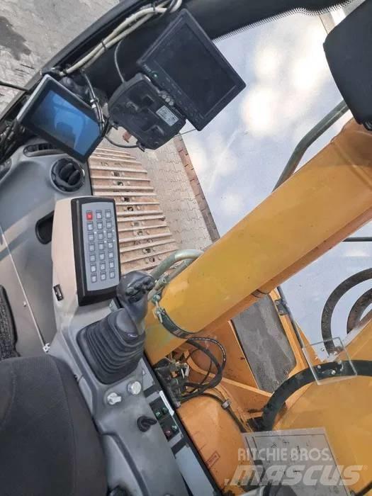 Liebherr R 926 LC Гусеничные экскаваторы
