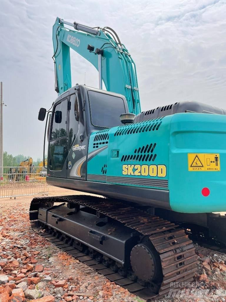 Kobelco 200 Гусеничные экскаваторы
