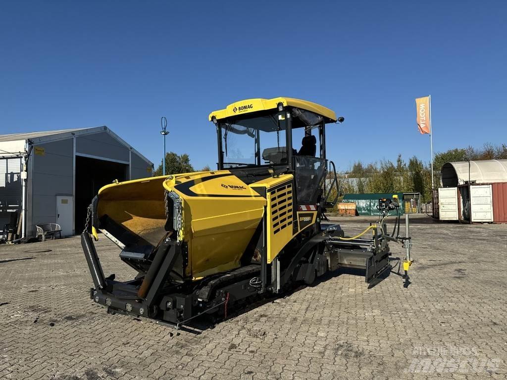 Bomag BF 300 C-2 Асфальтоукладчики